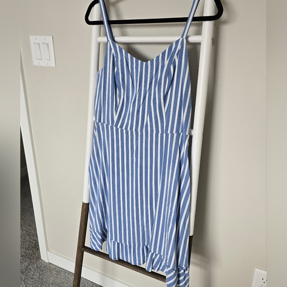 Old Navy Blue and White Striped Mini Dress Size M Casual Preppy Beachy - Picture 4 of 7